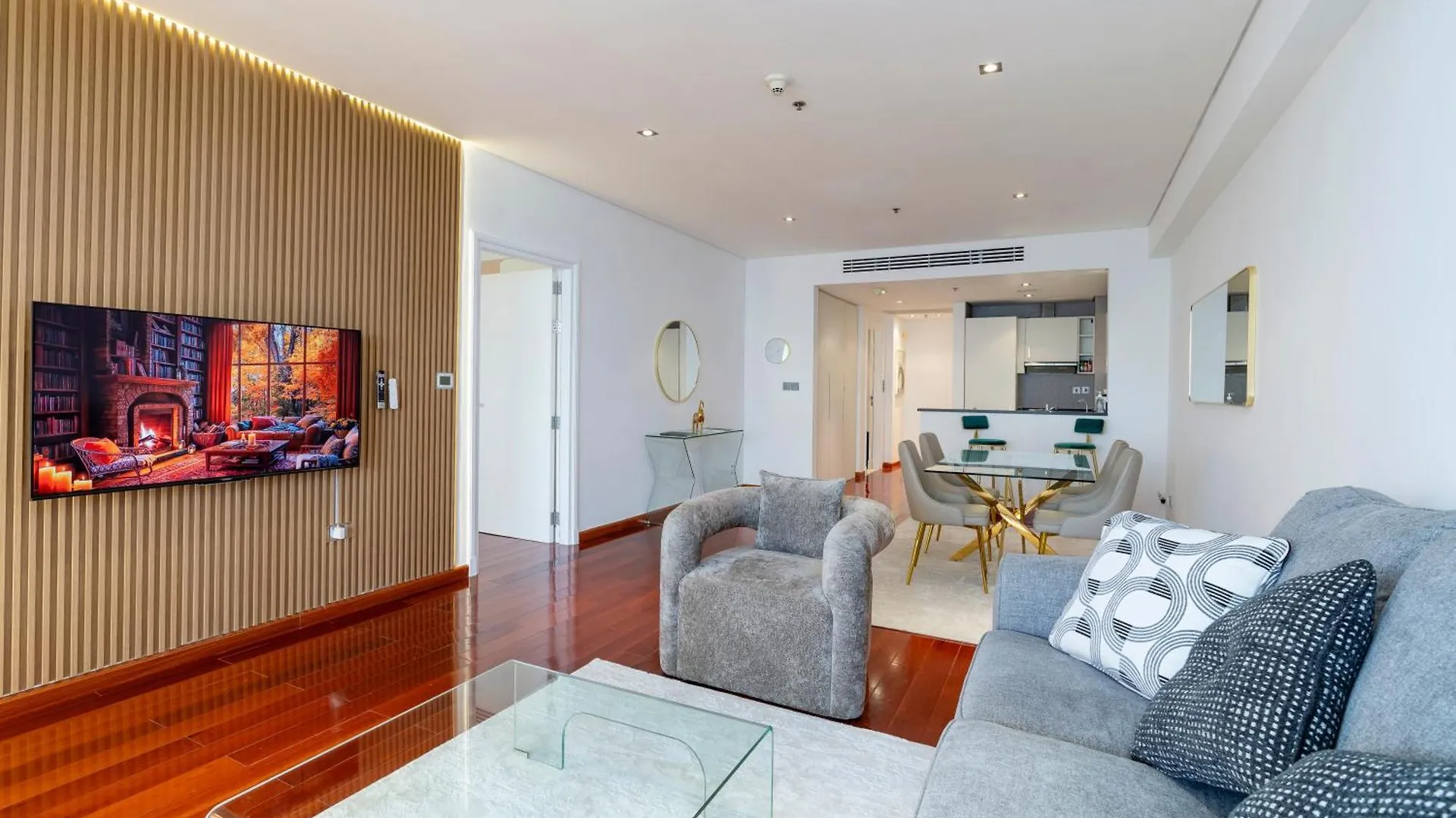 Apartment Cozy, Full Sea View, Private Beach, In 5 Stars Resort At The Palm Dubai
