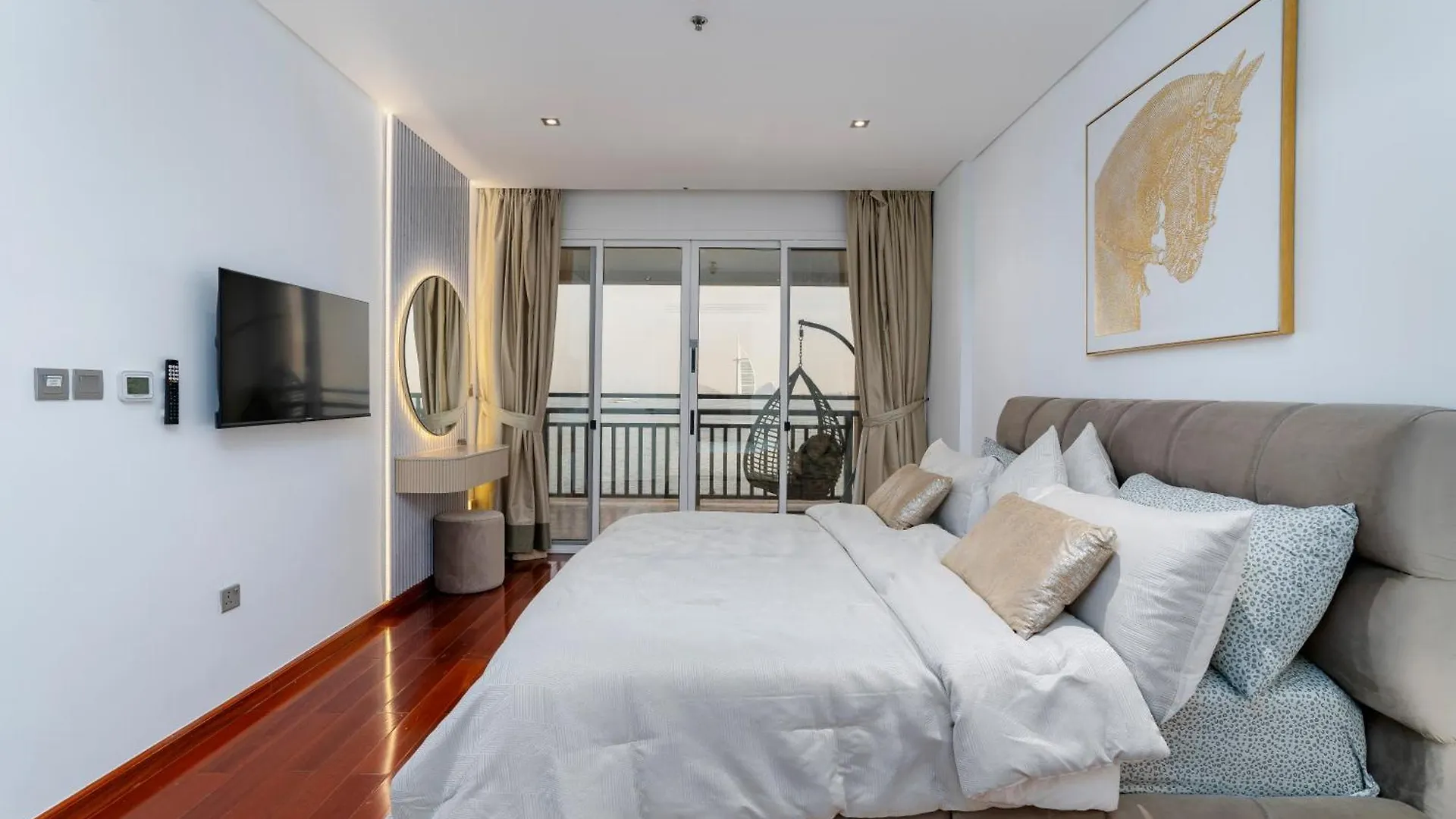 Cozy, Full Sea View, Private Beach, In 5 Stars Resort At The Palm Dubai