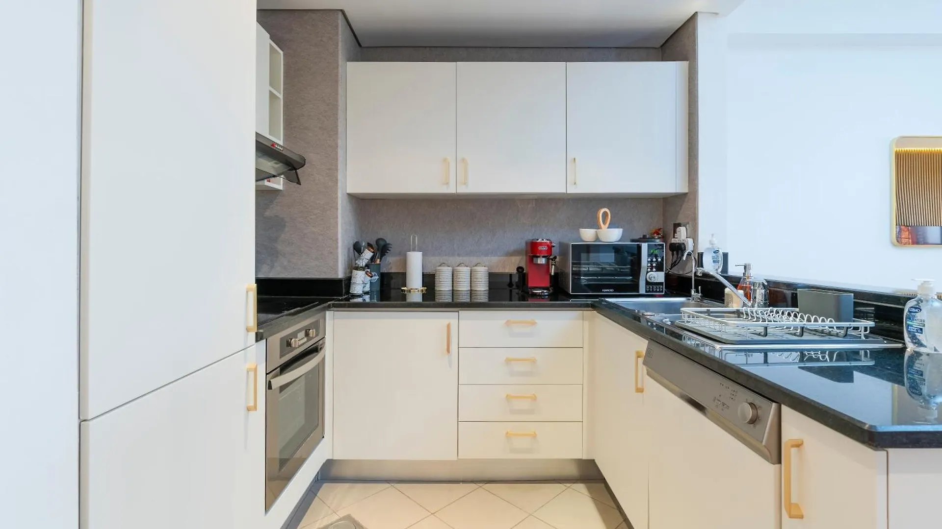 Apartment Cozy, Full Sea View, Private Beach, In 5 Stars Resort At The Palm Dubai United Arab Emirates